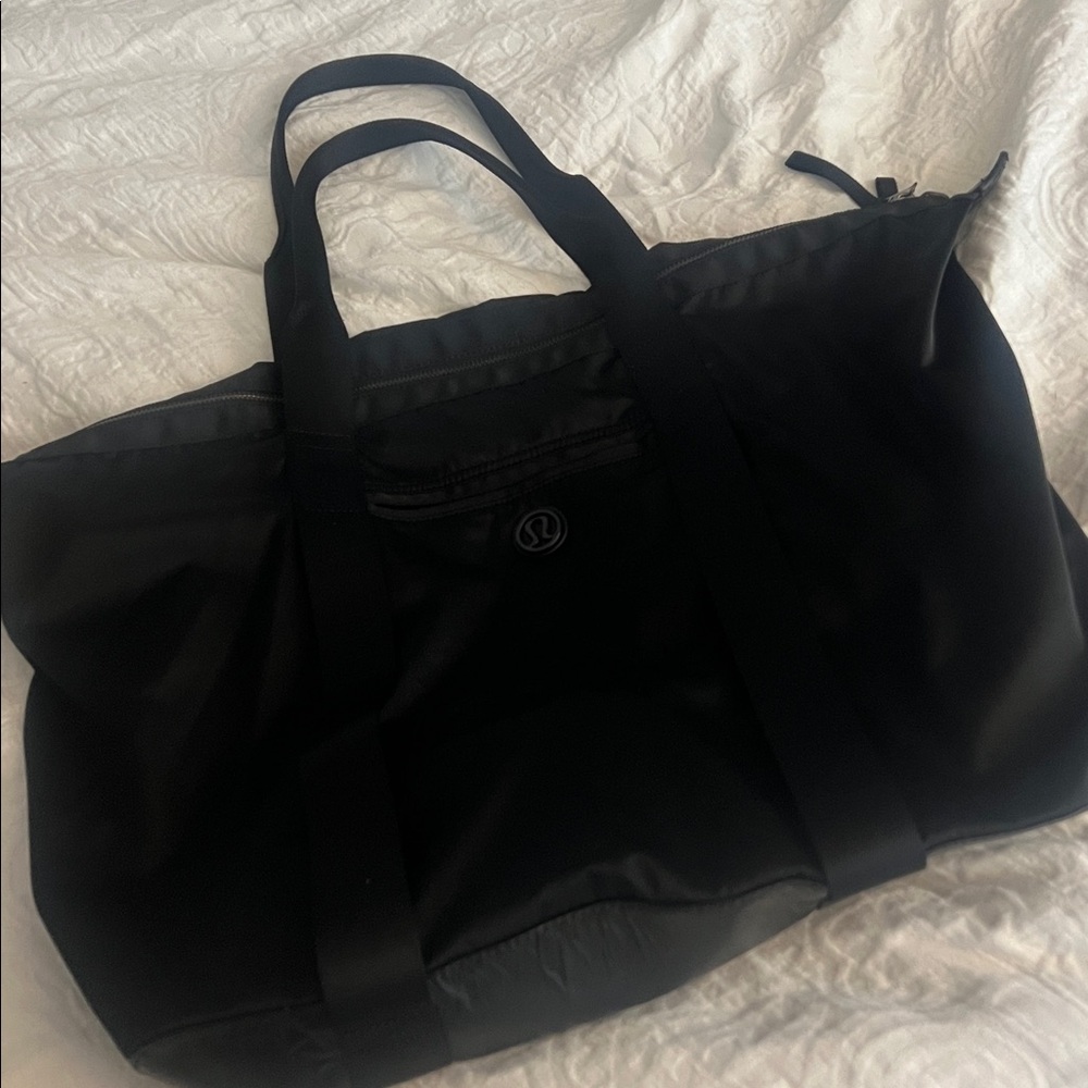 Lululemon Fast Track Duffel - Picture 2 of 3